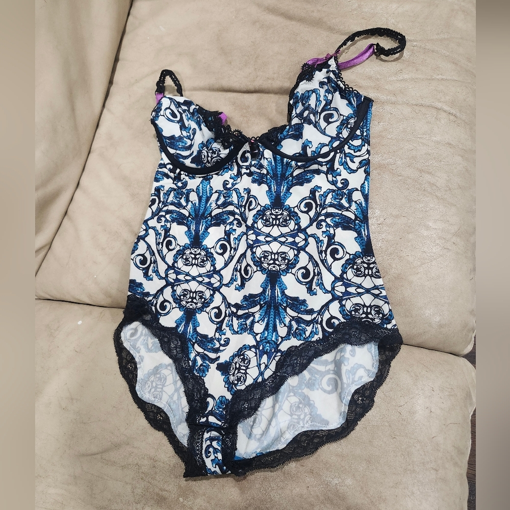 Y2k Cosmopolitan Corset Cut Stretch Blue Swirl Pattern Bodysuit Black Lace S